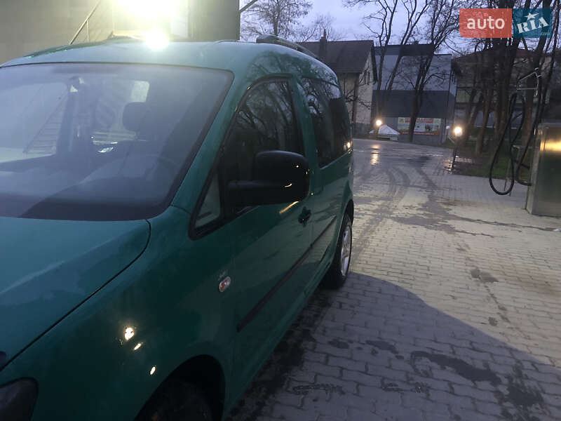 Volkswagen Caddy (2012)