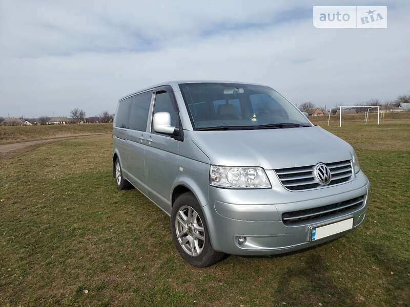 Volkswagen Caravelle (2006)