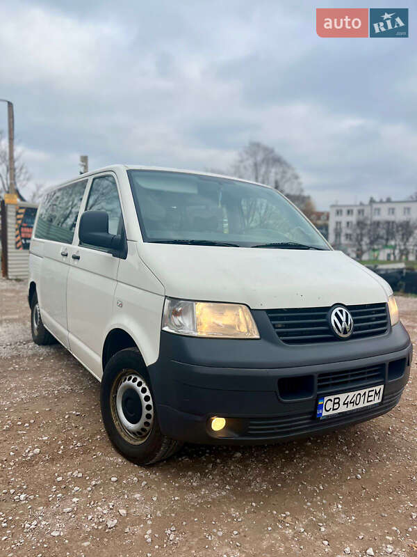Volkswagen Caravelle (2008)