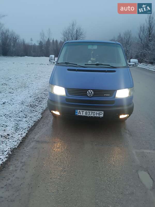 Volkswagen Caravelle (2000)