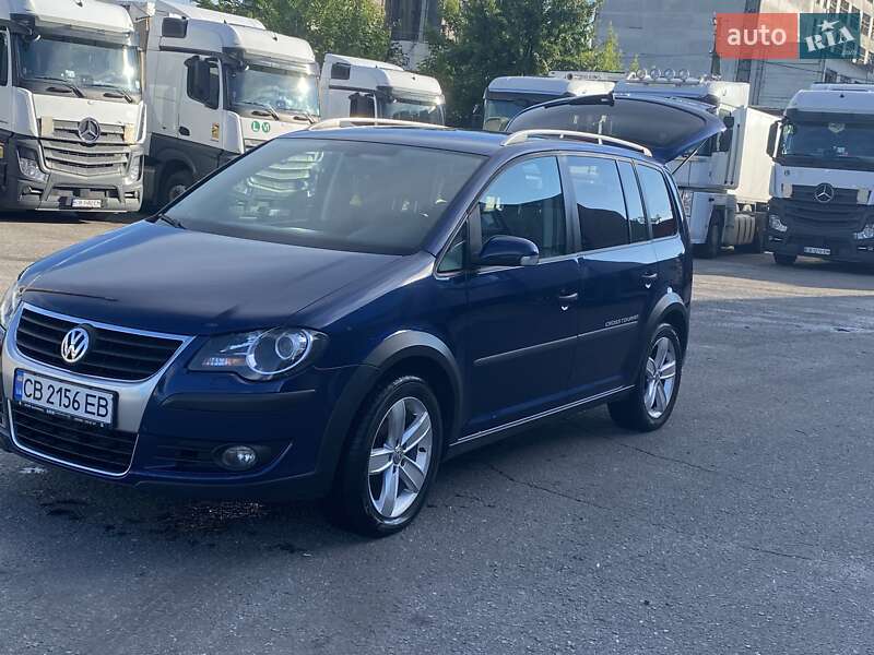 Volkswagen Cross touran (2008)