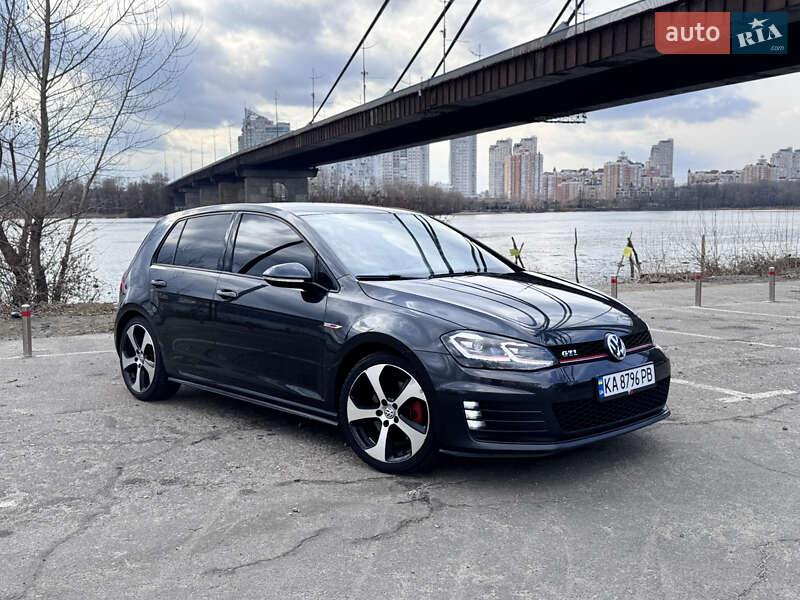 Volkswagen Golf gti (2015)