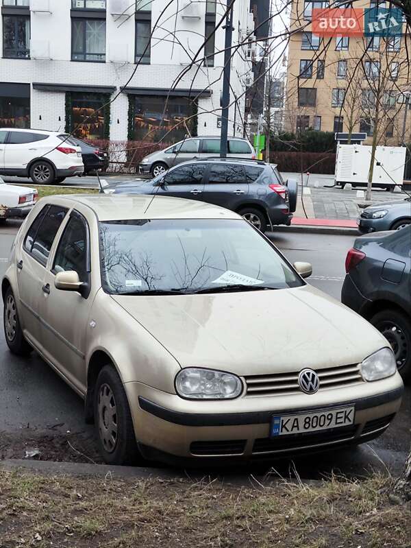 Volkswagen Golf (2001)