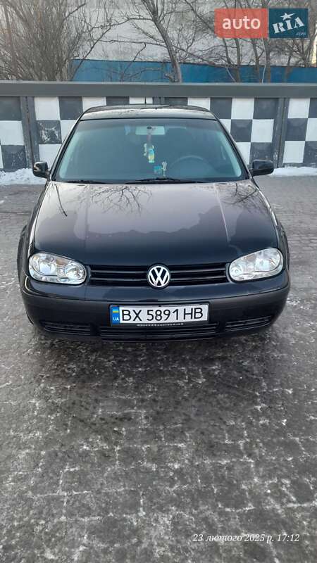 Volkswagen Golf (2002)
