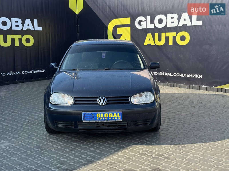 Volkswagen Golf (2000)