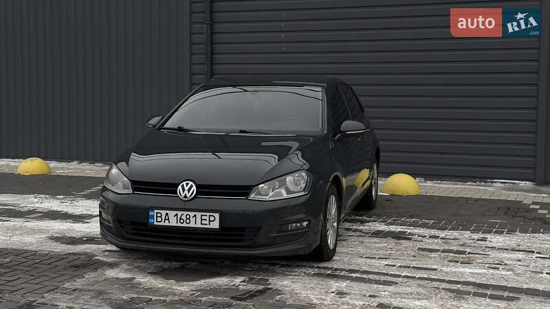Volkswagen Golf (2012)