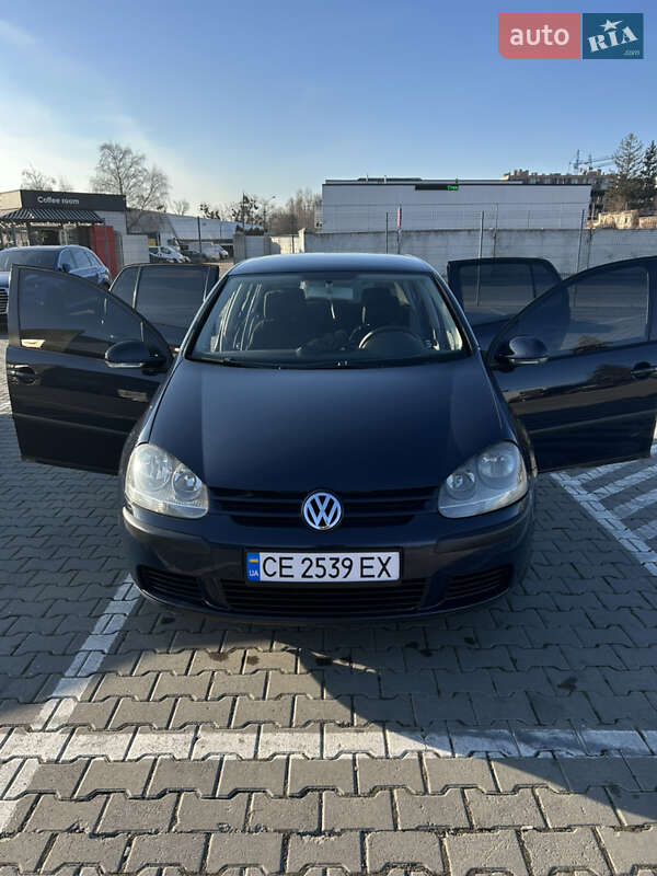 Volkswagen Golf (2004)