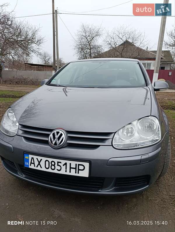 Volkswagen Golf (2005)