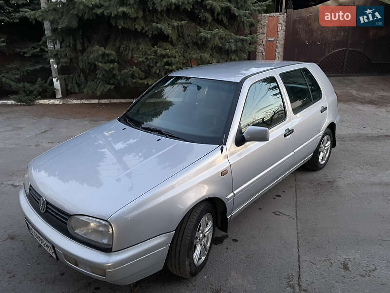 Volkswagen Golf (1996)