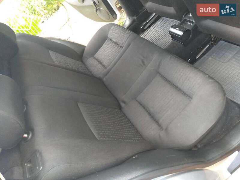Volkswagen Golf (2001)