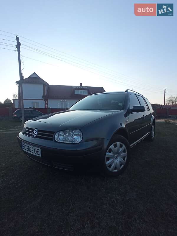 Volkswagen Golf (2003)