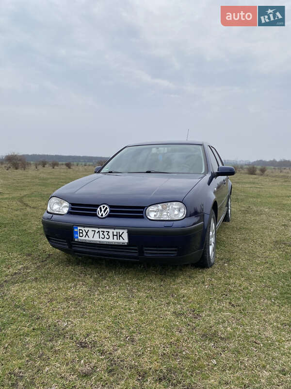 Volkswagen Golf (2001)