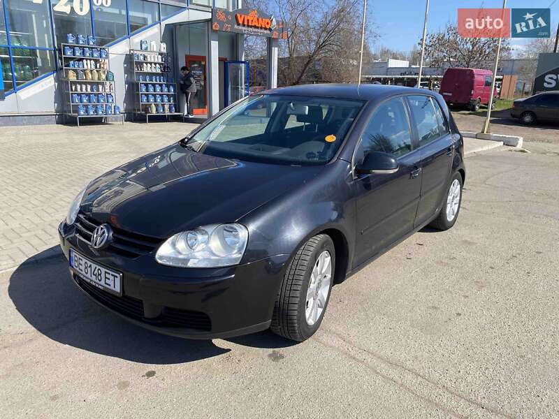 Volkswagen Golf (2004)