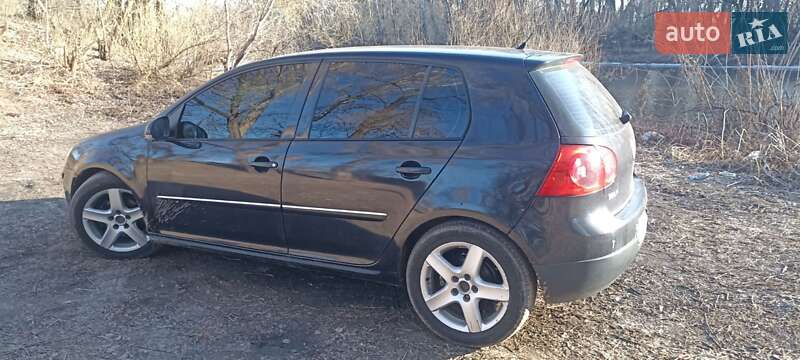 Volkswagen Golf (2006)