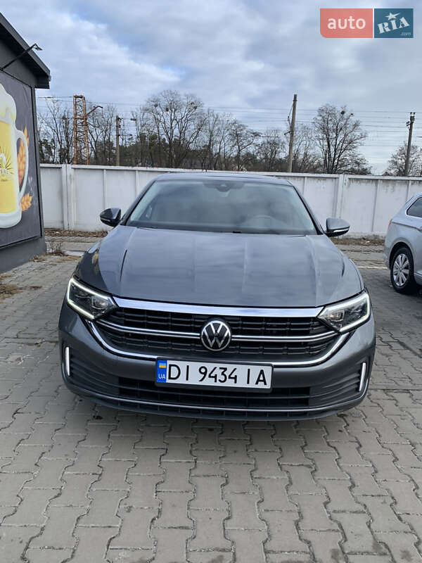 Volkswagen Jetta (2022)