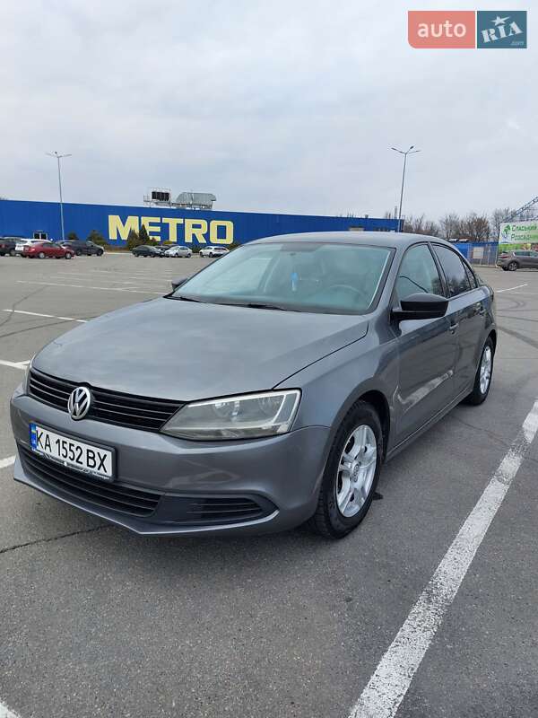 Volkswagen Jetta (2014)
