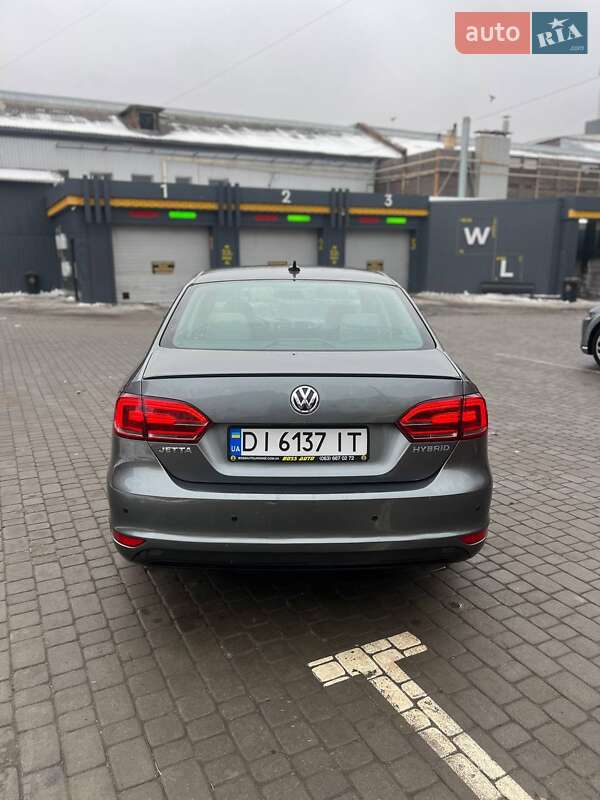 Volkswagen Jetta (2013)