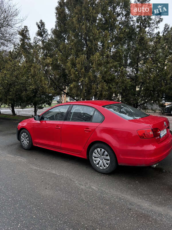 Volkswagen Jetta (2013)