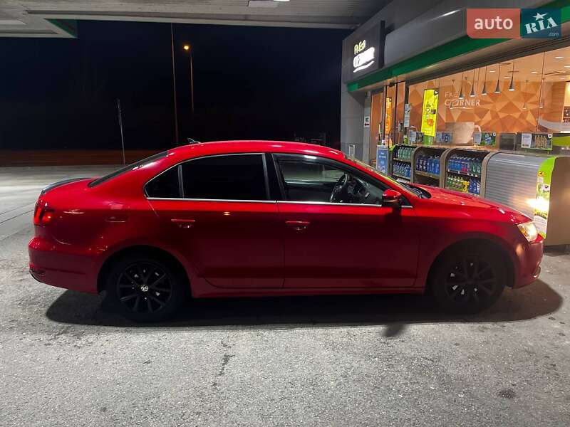 Volkswagen Jetta (2014)