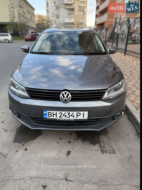 Volkswagen Jetta (2012)