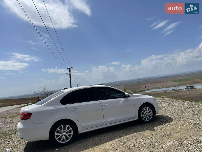 Volkswagen Jetta (2011)