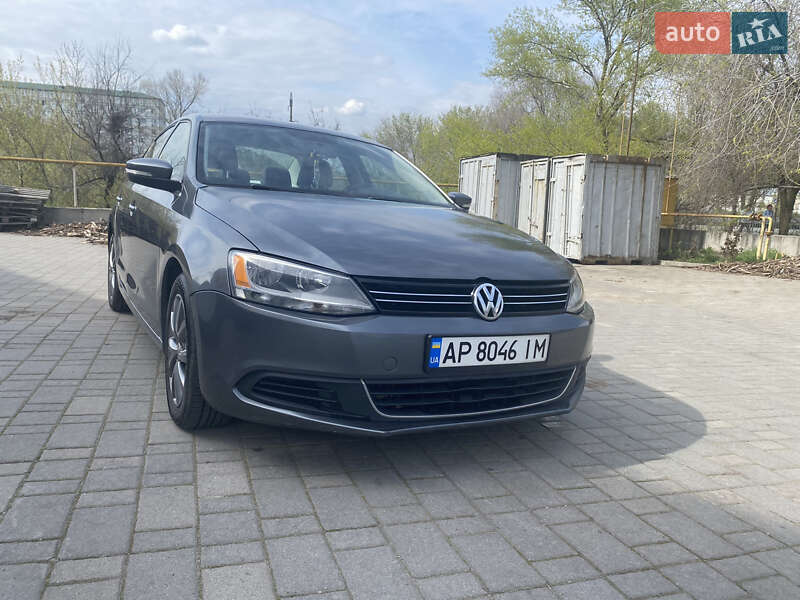 Volkswagen Jetta (2014)
