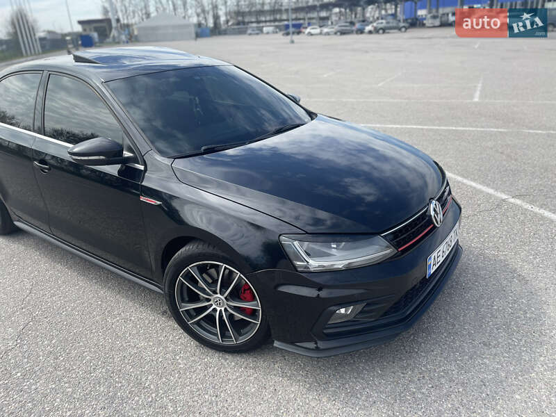 Volkswagen Jetta (2015)