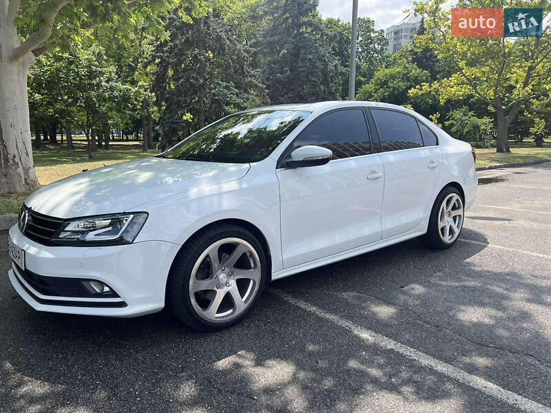 Volkswagen Jetta (2015)