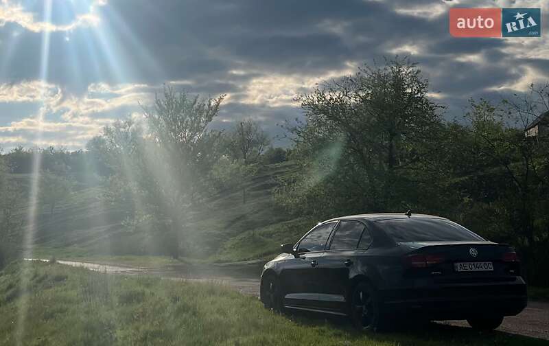Volkswagen Jetta (2015)