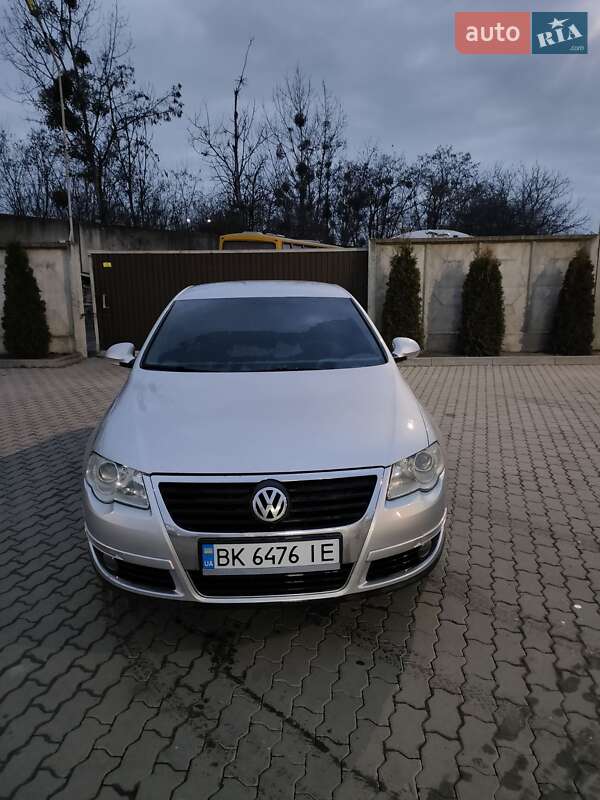 Volkswagen Passat (2005)