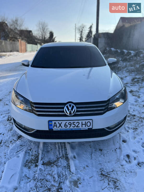 Volkswagen Passat (2012)