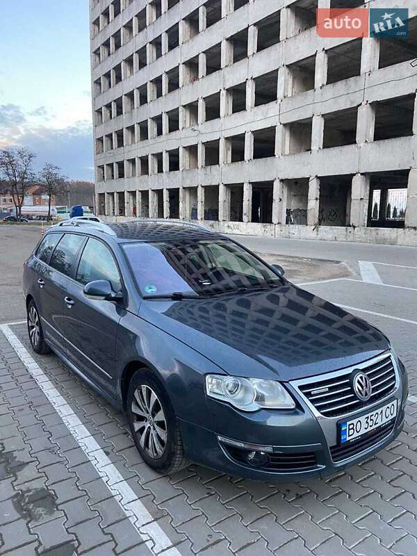 Volkswagen Passat (2010)