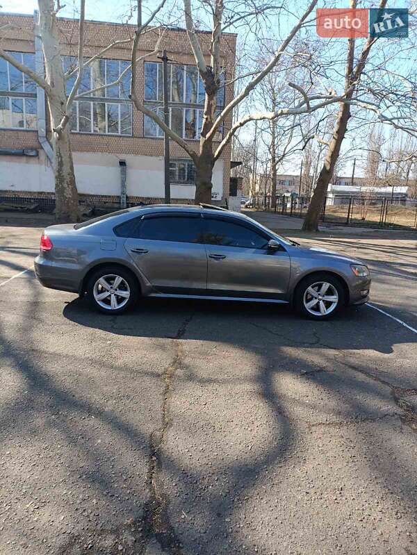 Volkswagen Passat (2012)