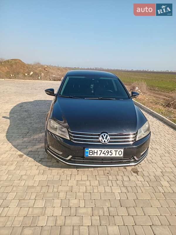 Volkswagen Passat (2010)
