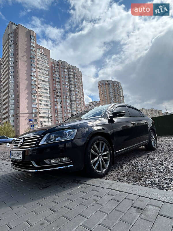 Volkswagen Passat (2011)