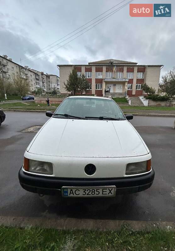 Volkswagen Passat (1991)