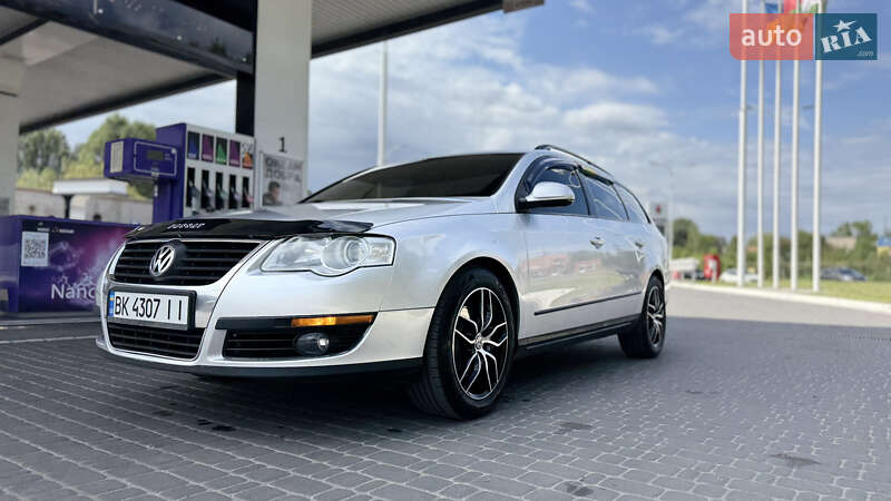 Volkswagen Passat (2010)