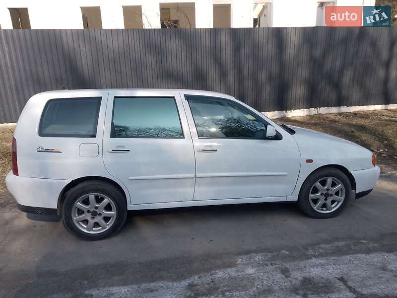 Volkswagen Polo (2001)