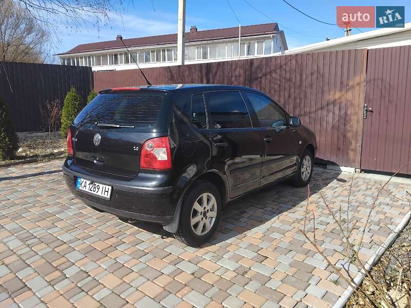 Volkswagen Polo (2004)