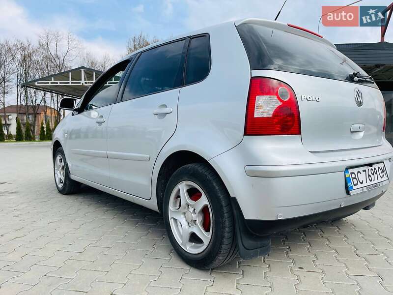 Volkswagen Polo (2003)