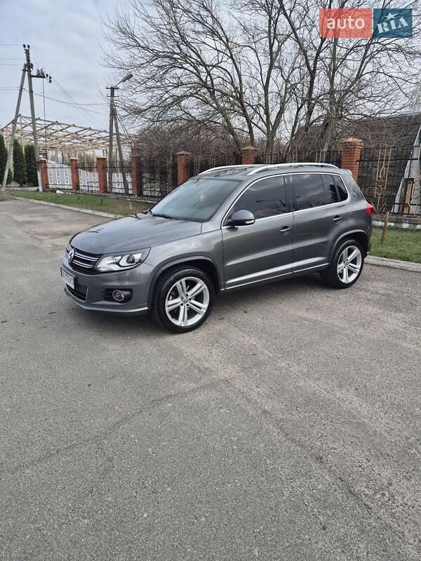 Volkswagen Tiguan (2012)