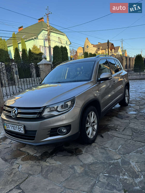 Volkswagen Tiguan (2015)