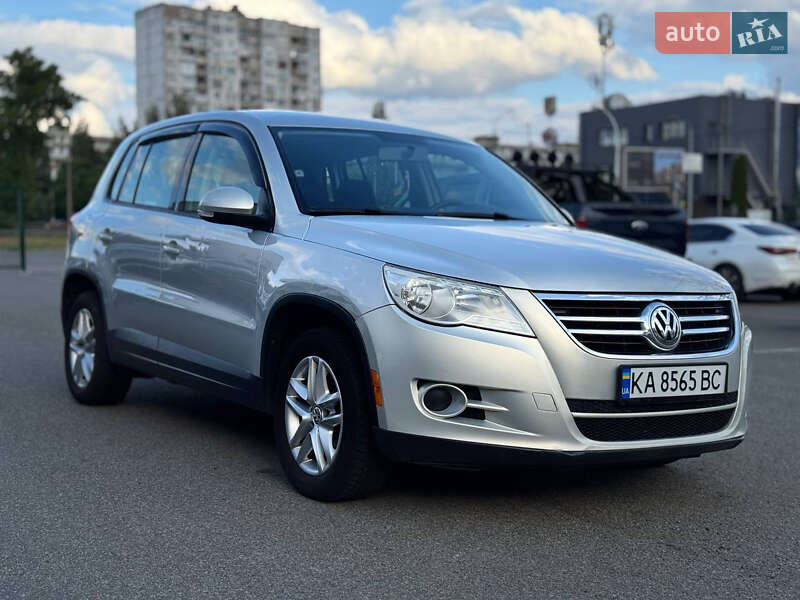 Volkswagen Tiguan (2010)