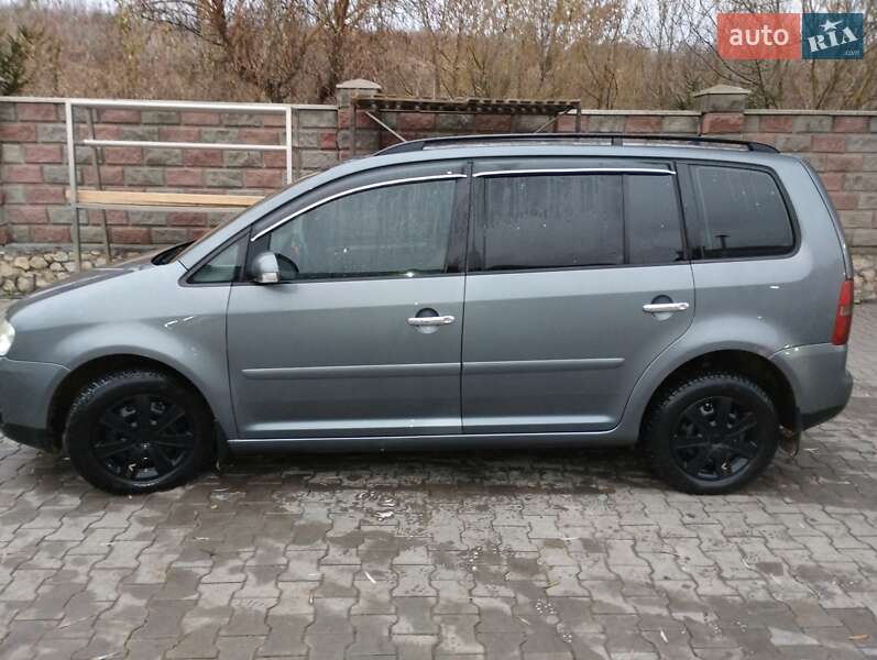 Volkswagen Touran (2004)