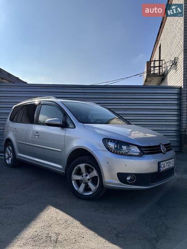 Volkswagen Touran (2013)