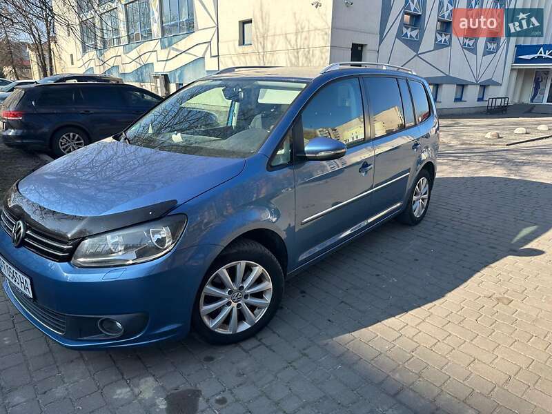 Volkswagen Touran (2011)