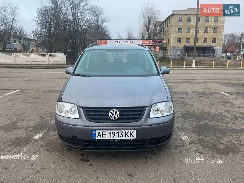 Volkswagen Touran (2005)
