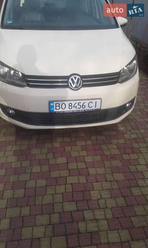 Volkswagen Touran (2013)