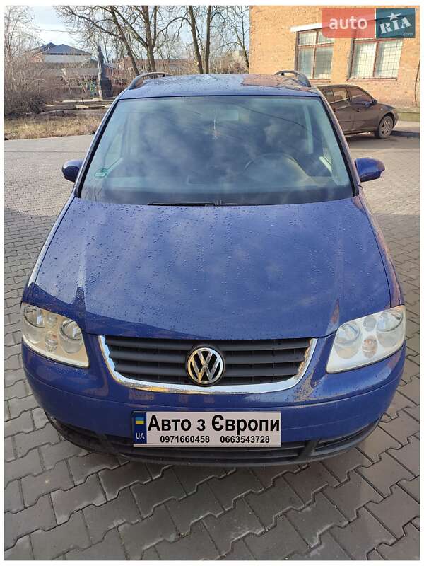 Volkswagen Touran (2005)