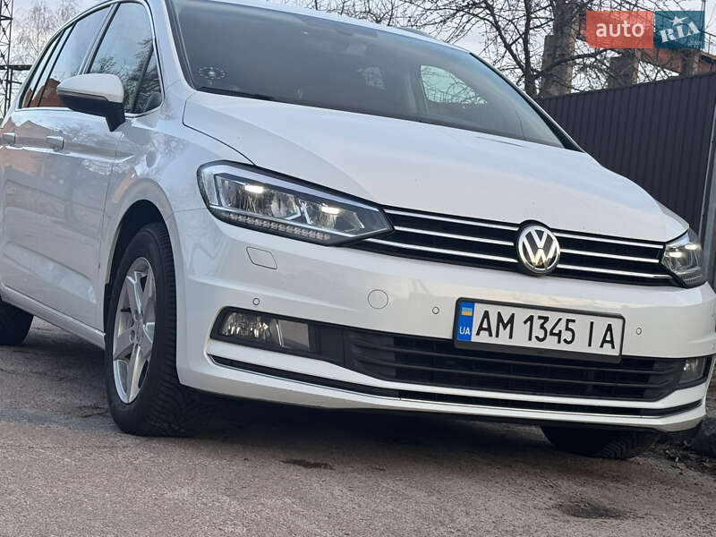 Volkswagen Touran (2016)